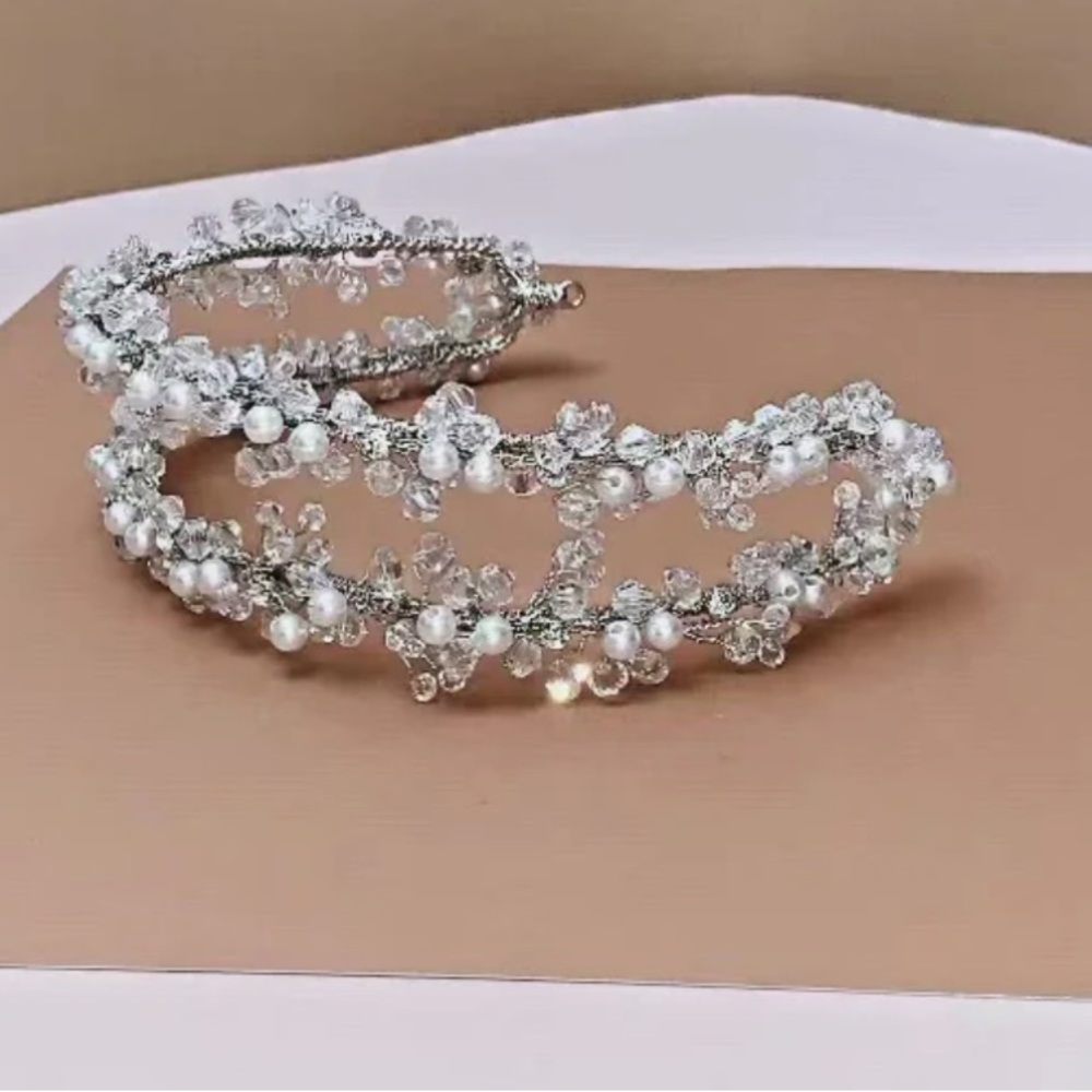 NIB Ellee Couture Boutique Nala Swarovski Headpiece